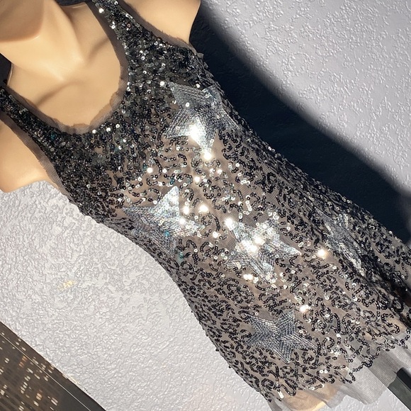 LIPSTICK - tank: black mesh semi-sheer racerback w silver sequins & stars - L - Picture 1 of 16